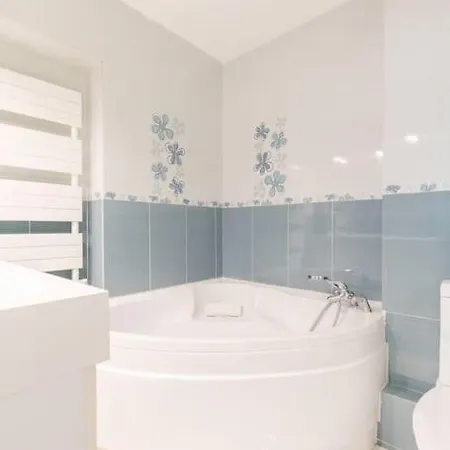 Les Bambous * ديجون